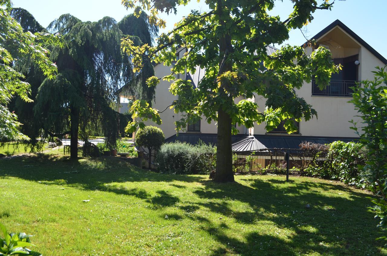 Villa Olivares Corbetta Exterior photo