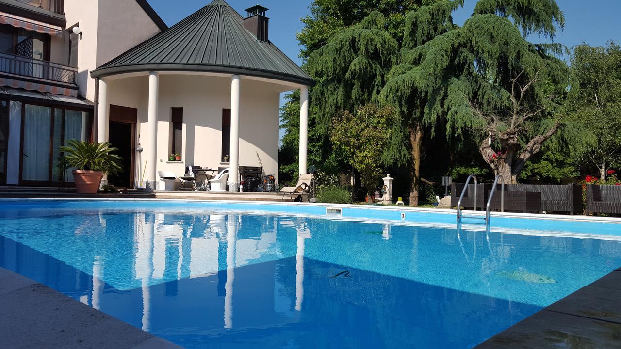 Villa Olivares Corbetta Exterior photo